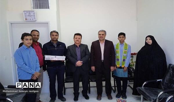 عکس مدیر مدرسه سما