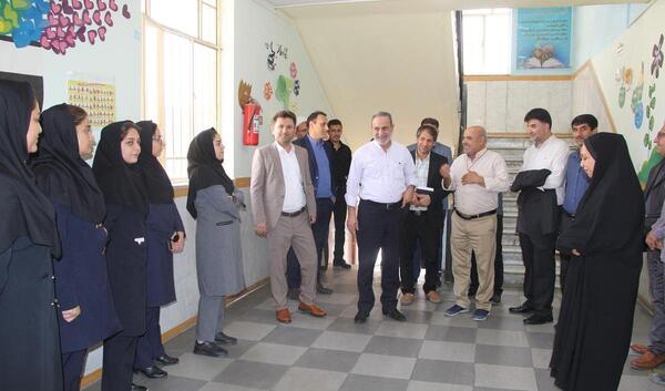 عکس مدیر مدرسه سما