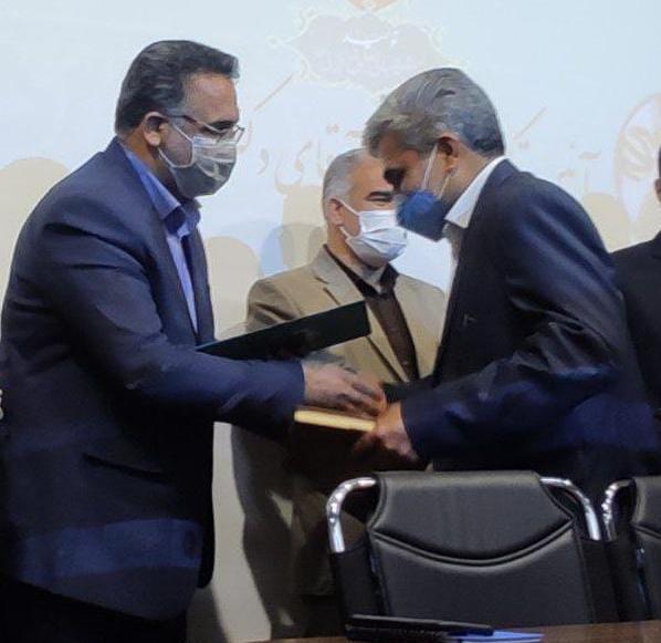 عکس مدیر شرکت ناز حریر خراسان