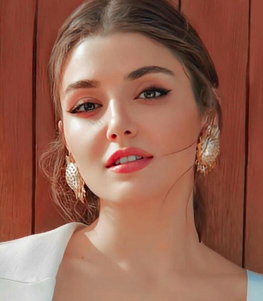 ویسگون عکس هانده ارچل برای پروفایل