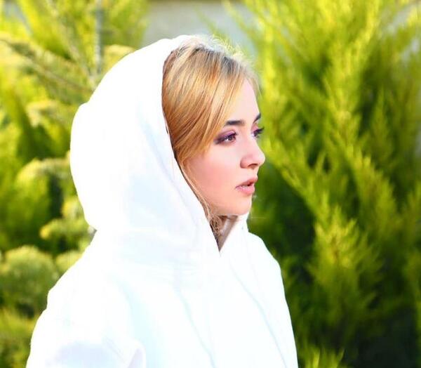 عکس یاسمن در فیلم گرگ میش