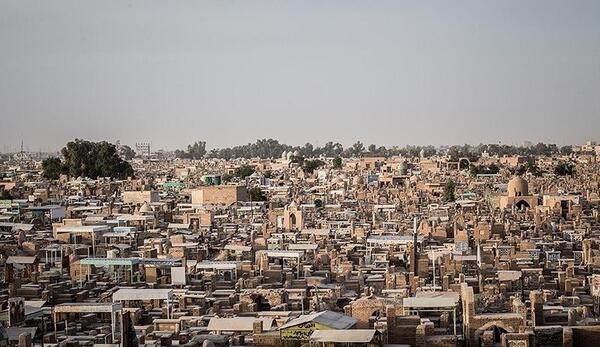 عکس قبرستان وادی السلام کربلا