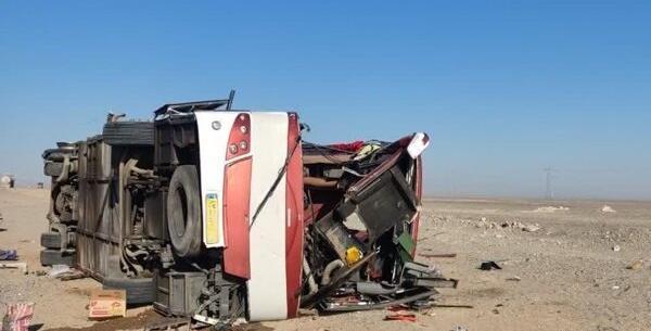 عکس واژگونی اتوبوس زائران کربلا