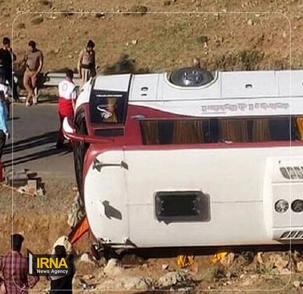 عکس واژگونی اتوبوس زائران کربلا