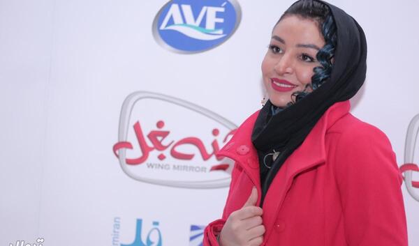 بازیگران آینه بغل با عکس