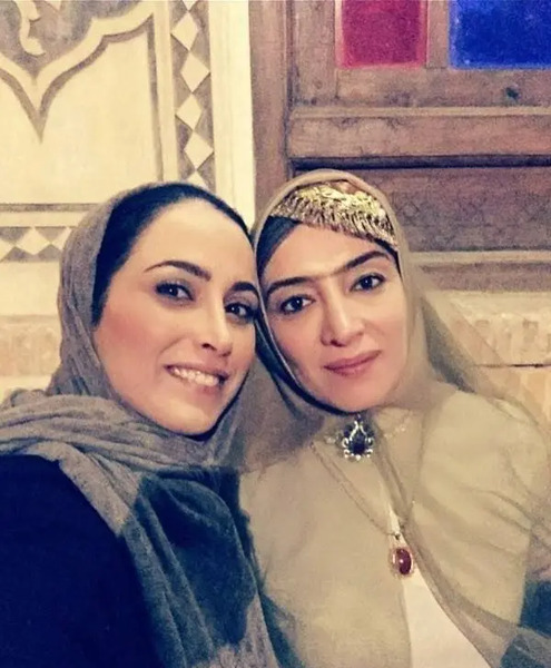 عکس بازیگران بانوی عمارت انیس