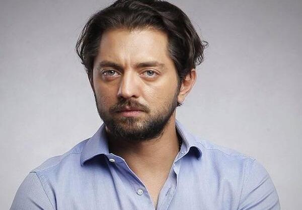 عکس بازیگران چشم رنگی مرد