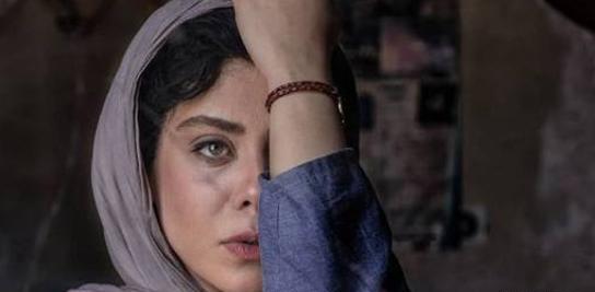 عکس الهام اخوان در افتاب پرست