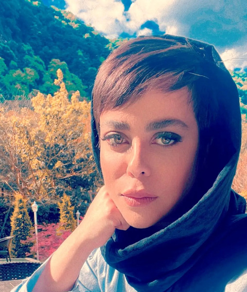 عکس پاهای الهام اخوان