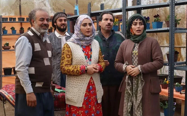 عکس بازیگران نون خ ۵