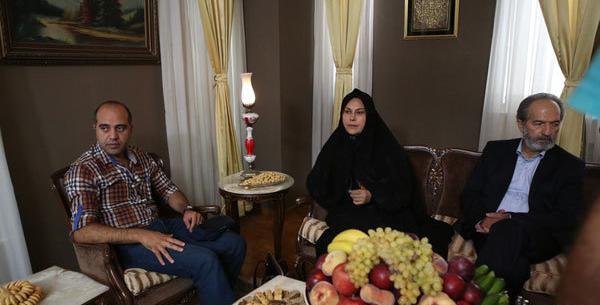 بازیگران سریال همه چیز آنجاست با عکس