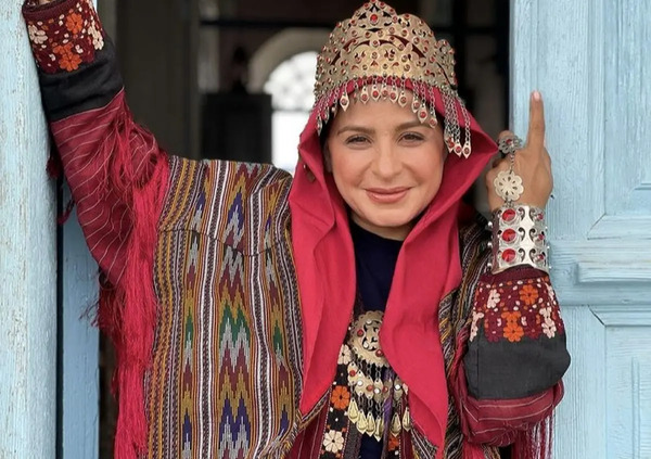 عکس بازیگران دودکش ۱