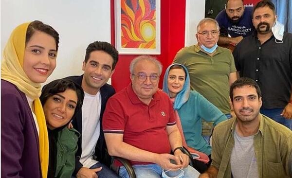 عکس سارا در فیلم ملکه گدایان