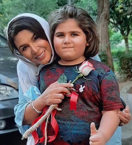 عکس کپلک در فیلم ملکه گدایان
