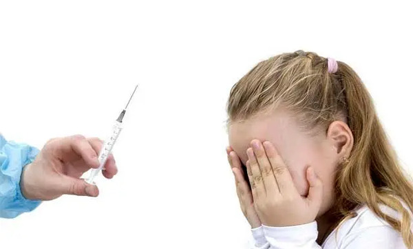 عکس فیلم آمپول زدن