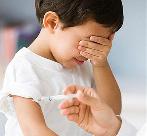 عکس فیلم آمپول زدن بچه ها