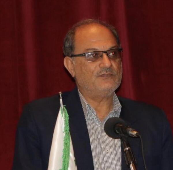 عکس سوتی شهردار از دست دادن