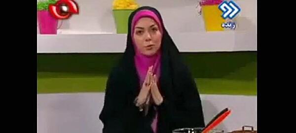 عکس سوتی آزاده نامداری افتادن میز