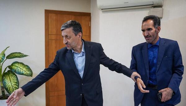 عکس محمد بیات نماینده خمین