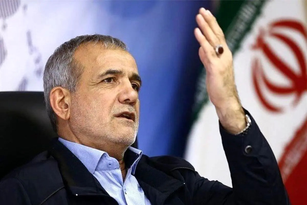 عکس جوانی پزشکیان نماینده مجلس
