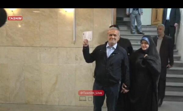 عکس جوانی پزشکیان نماینده مجلس