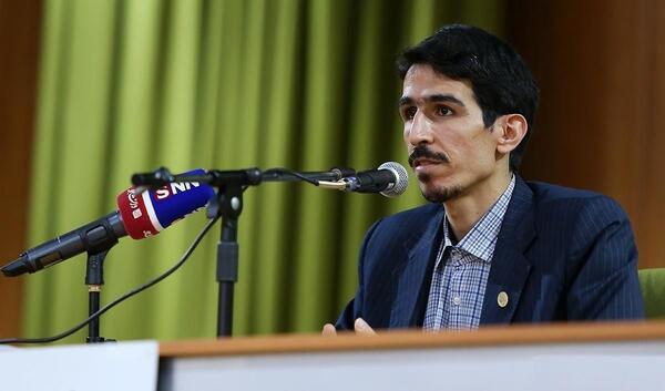 عکس نماینده مجلس ایران