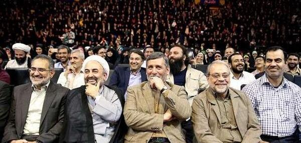 عکس سلفی نمایندگان مجلس با موگرینی