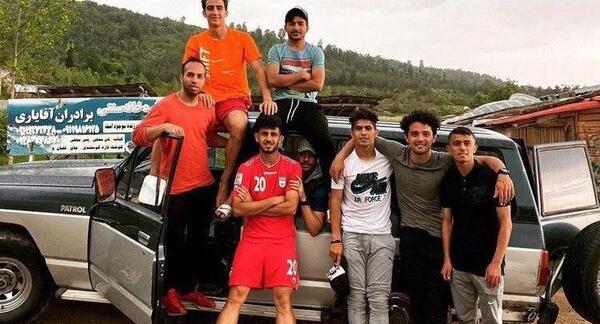 عکس دسته جمعی دوستانه پسرانه