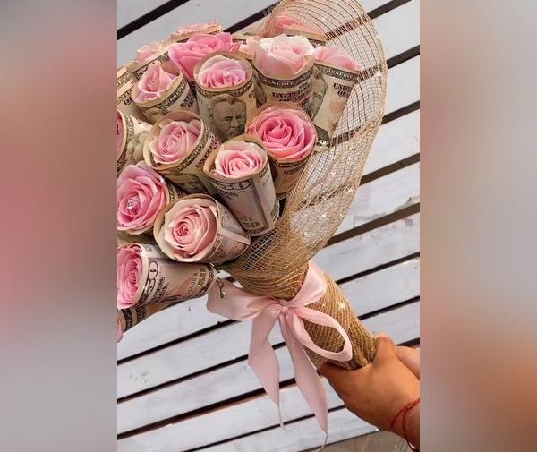 عکس پول دسته گل
