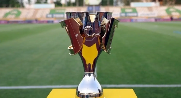 عکس دسته جمعی پرسپولیس با جام