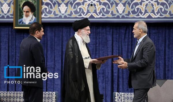 عکس مراسم تنفیذ رئیسی