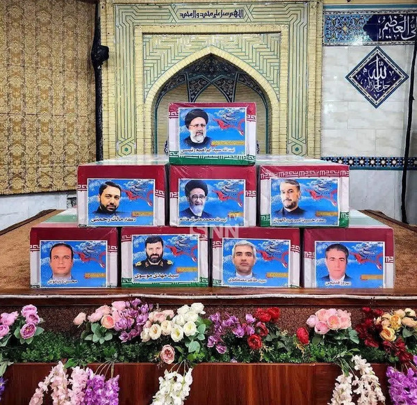 عکس مراسم خاکسپاری رئیسی