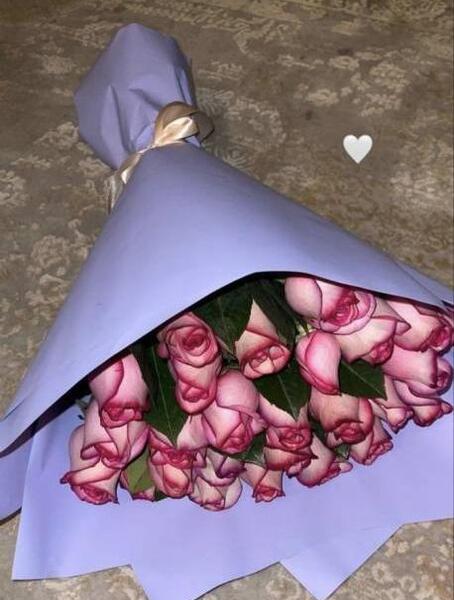 عکس فیک دسته گل تو ماشین