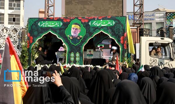 عکس مراسم تشییع نیلفروشان
