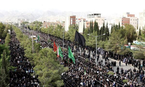عکس مراسم تشییع رئیس جمهور