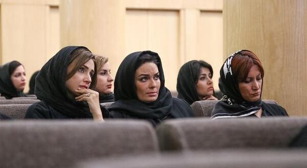 عکس مراسم خاکسپاری پدر نسرین مقانلو