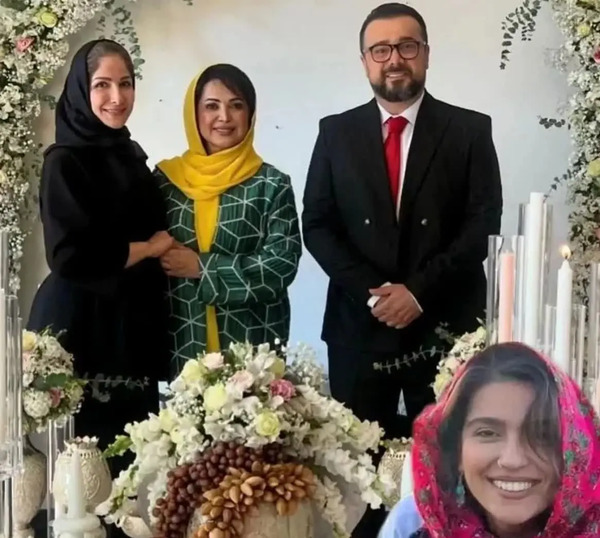عکس مراسم عقد مونا کرمی