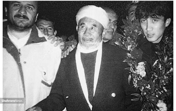 عکس مراسم خاکسپاری پدر خداداد عزیزی