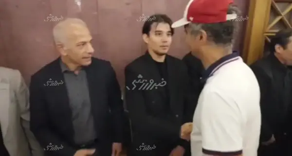 عکس مراسم خاکسپاری پدر خداداد عزیزی