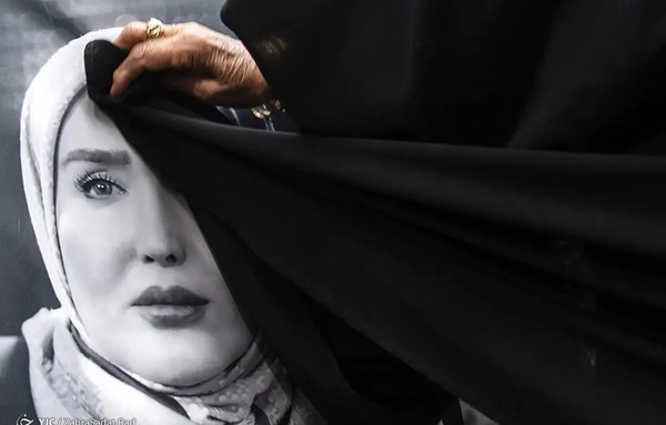 عکس مراسم خاکسپاری زهره فکور صبور