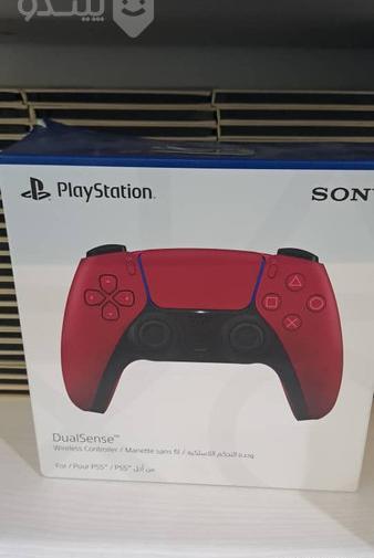 عکس دسته ps5 قرمز