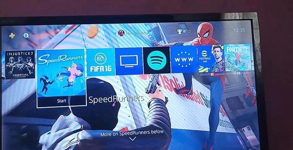 والپیپر عکس دسته ps4 برای پروفایل