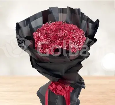 عکس با دسته گل نامزدی