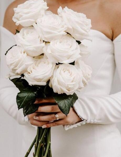 عکس عروس و دسته گل