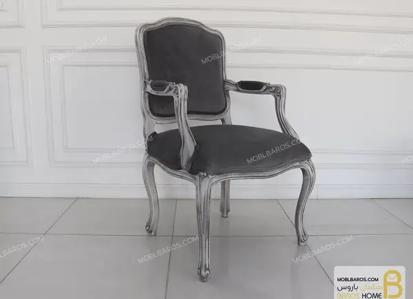عکس صندلی چوبی دسته دار