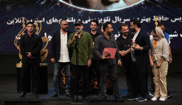 عکس دسته جمعی بازیگران پوست شیر