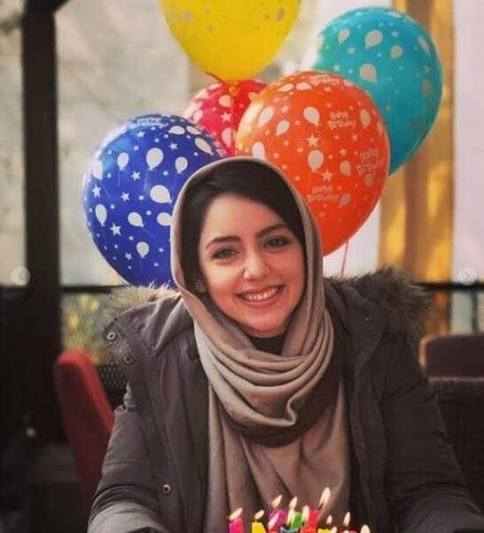 ژست عکس دسته جمعی در طبیعت
