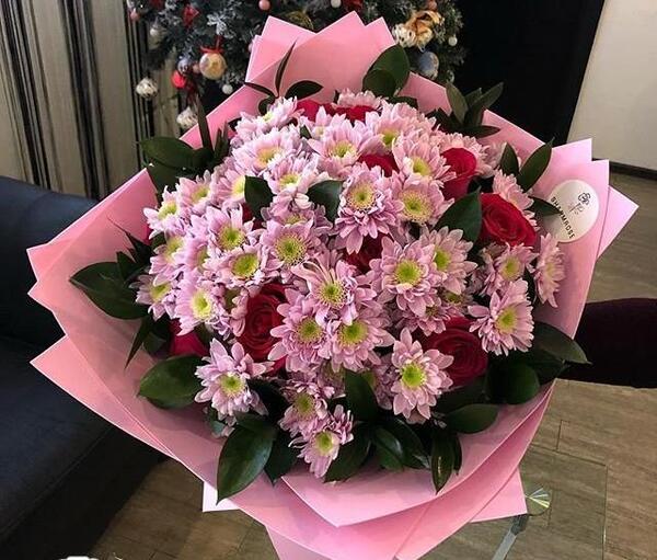 عکس دسته گل توی خونه