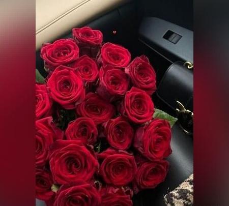 عکس دسته گل توی خونه