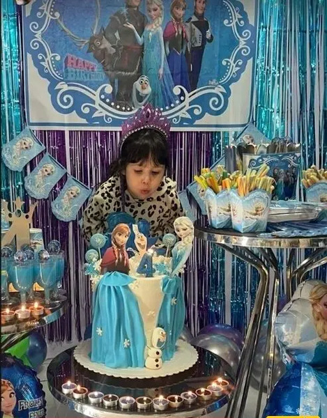 عکس دسته جمعی تولد دخترانه